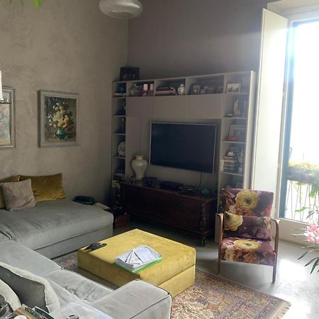 La Casa Di Paola Apartment ซาแลร์โน ภายนอก รูปภาพ